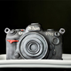 Illustration for article titled Best Husband Ever Bakes Wife Nikon D700 Cake...With a Surprise